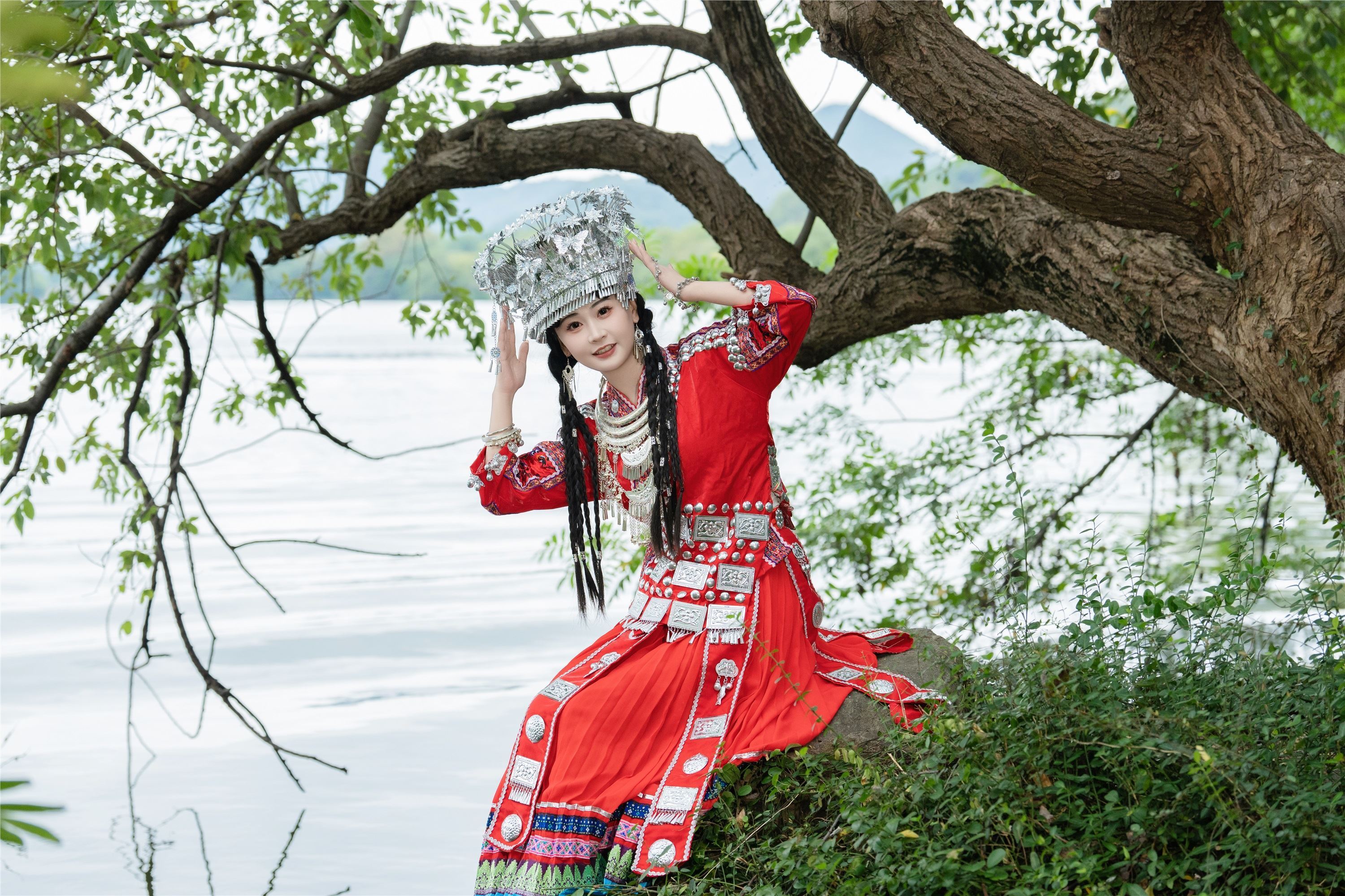 YITUYU艺图语 2025.01.20 可爱的苗疆少女 湫一只岁岁